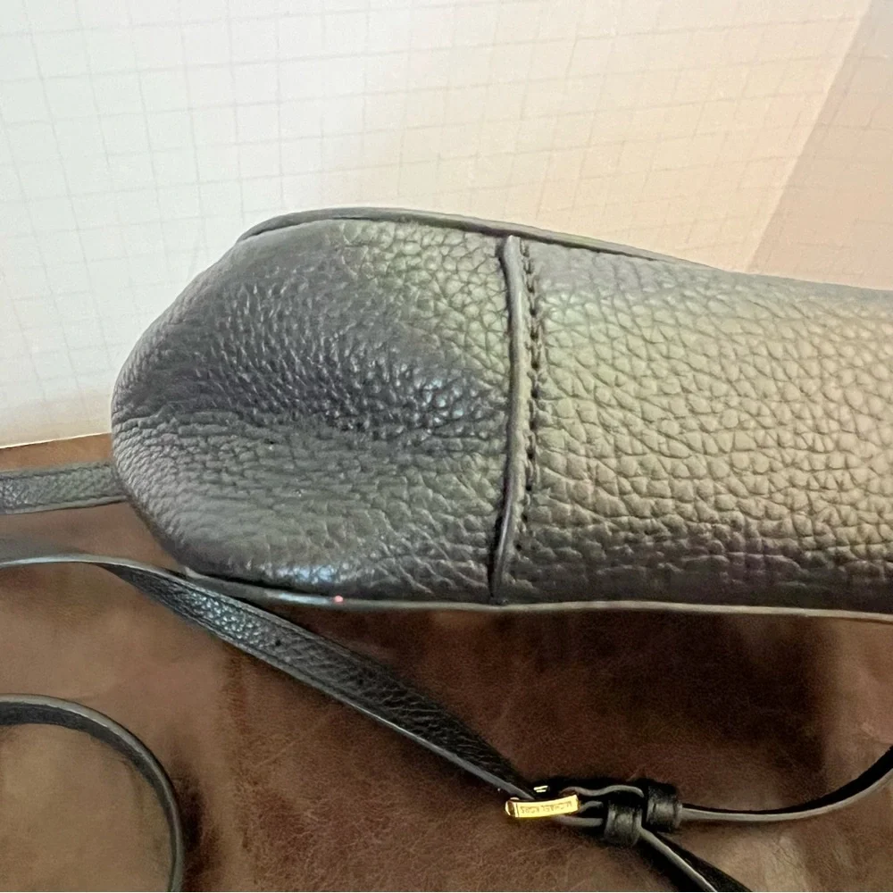 Michael Kors Black Pebbled Leather Crossbody Bag -‎ Gold-Tone Hardware